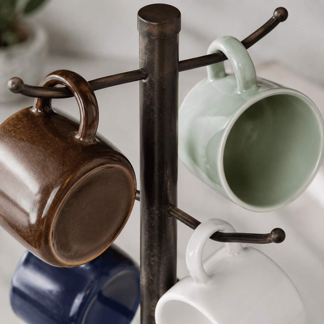 Mug Tree Stand close-up detail